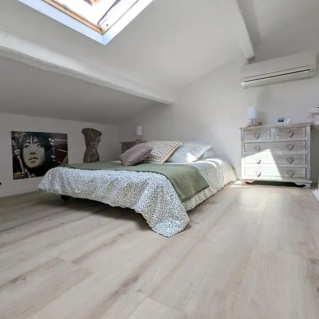 Apartment Tirojade